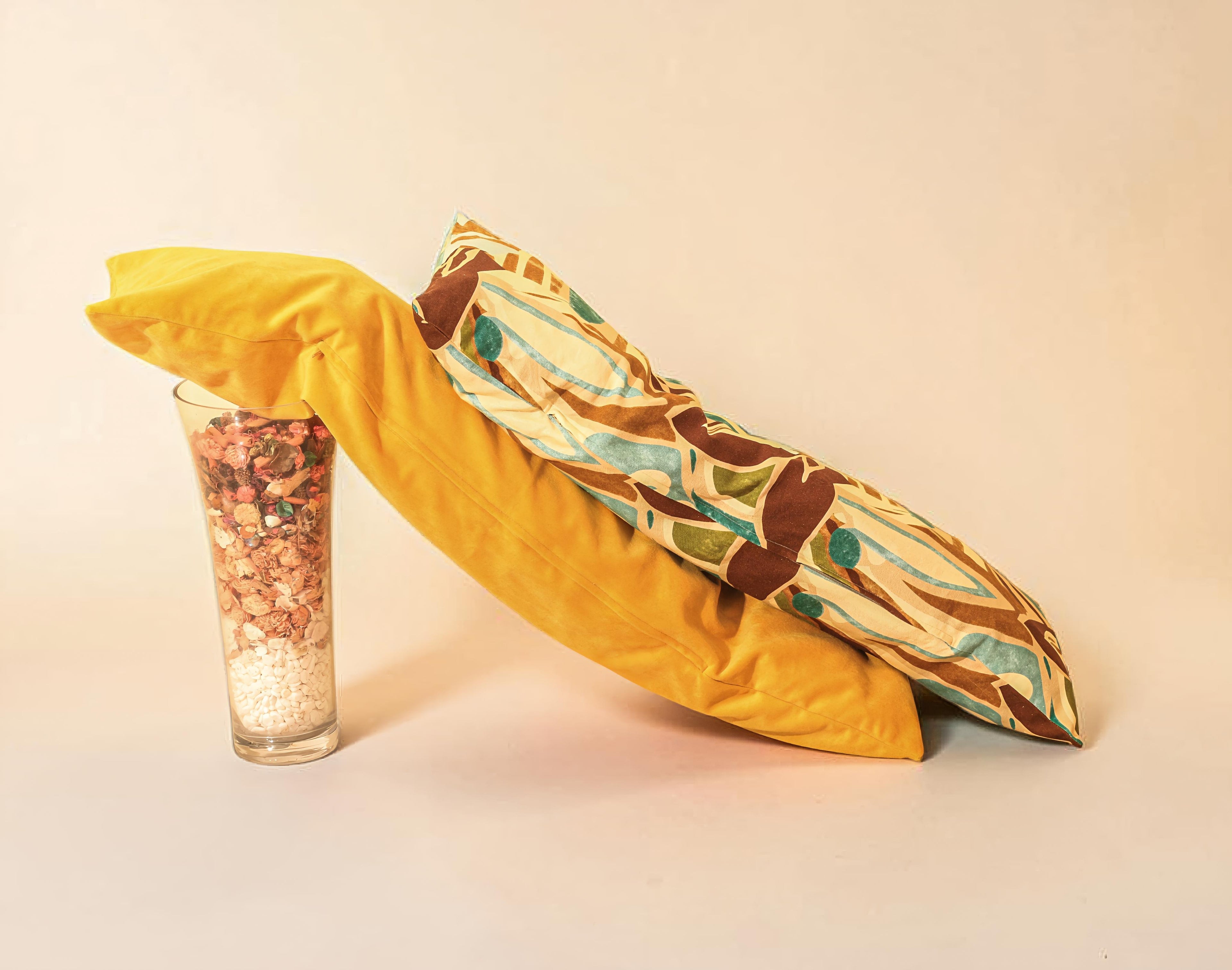 Swirl Long Cushion