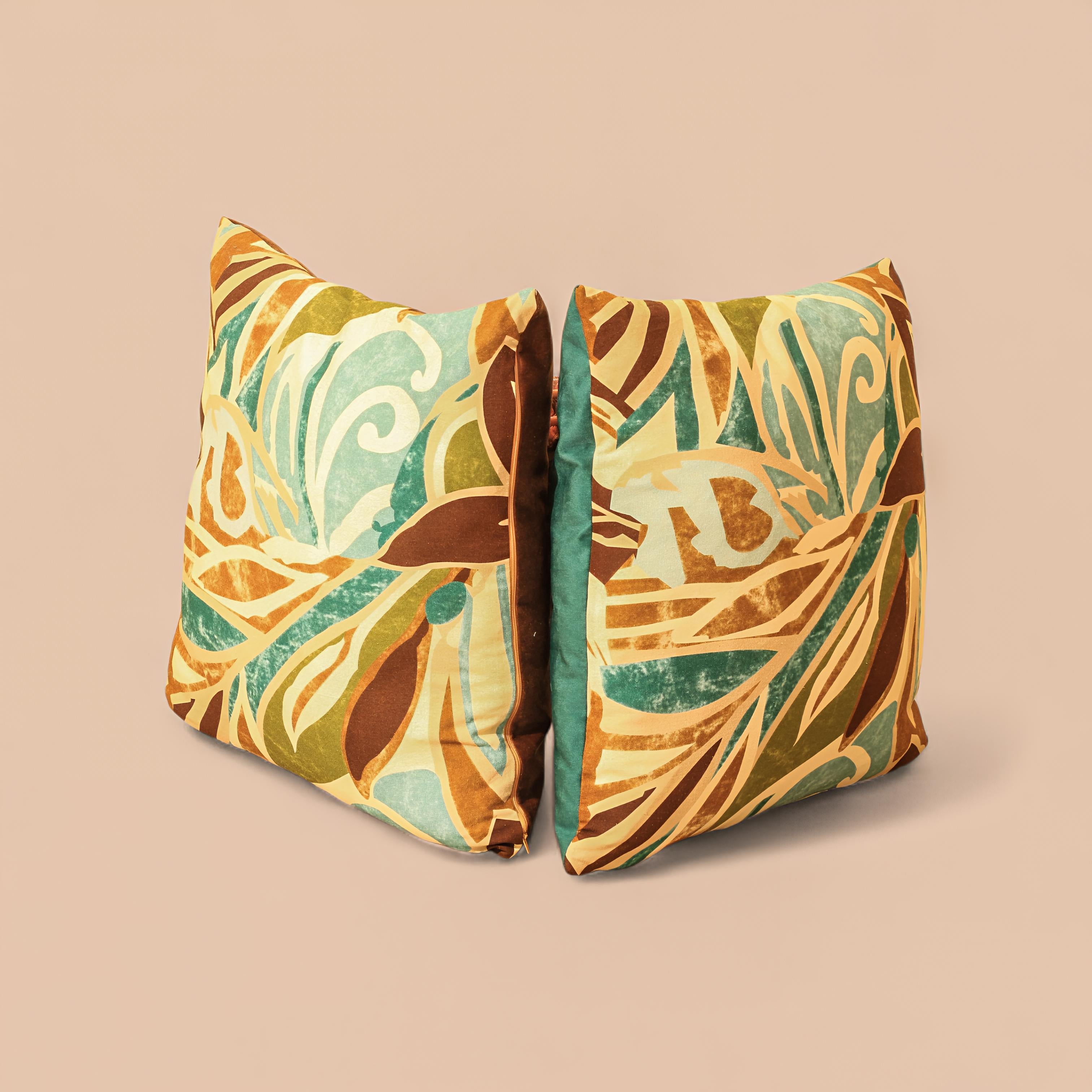 Swirl Square Cushion
